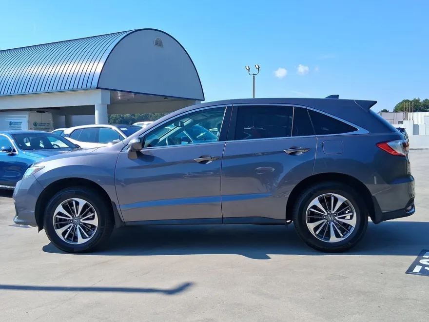 2017 Acura RDX Advance photo 1