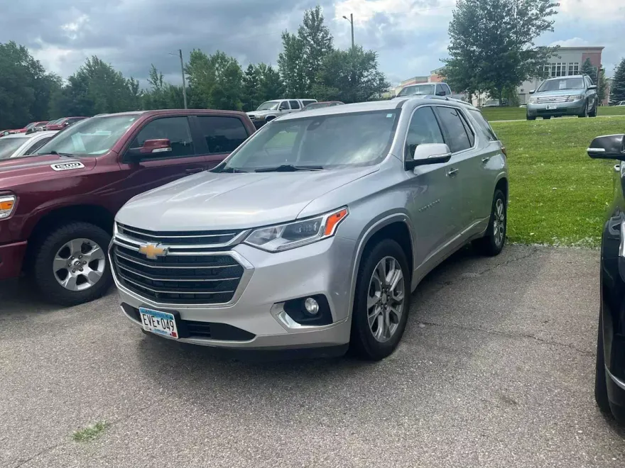 2020 Chevrolet Traverse Premier photo 1