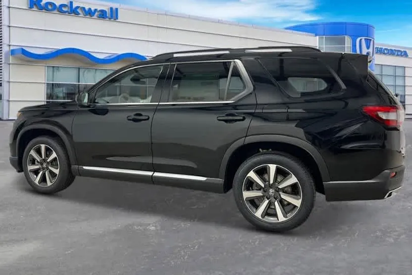 2025 Honda Pilot Elite photo 1
