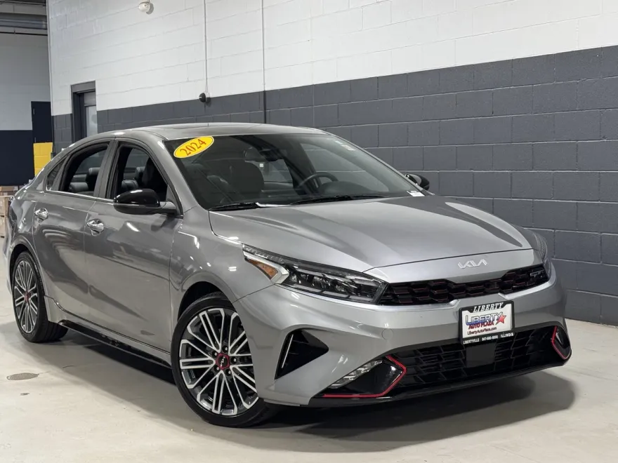 2024 Kia Forte GT photo 1