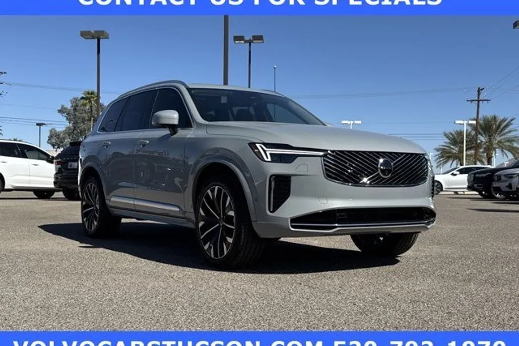 2025 Volvo XC90 Plus photo 1