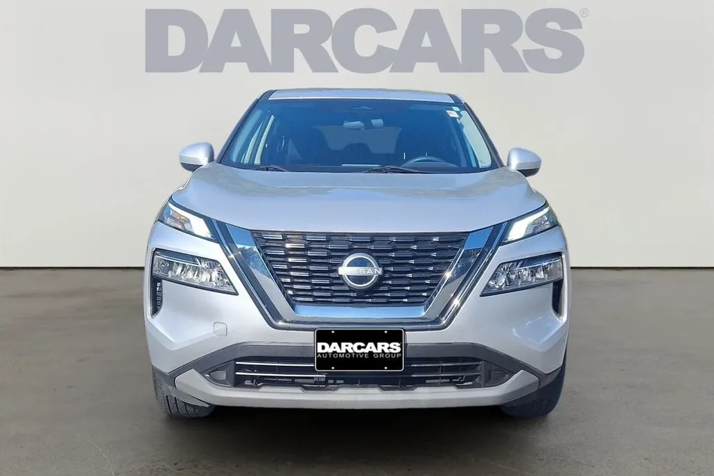 2023 Nissan Rogue SV photo 1