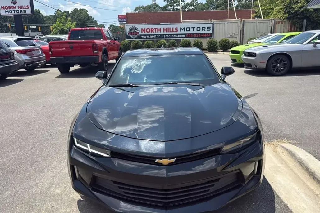 2018 Chevrolet Camaro Coupe photo 1
