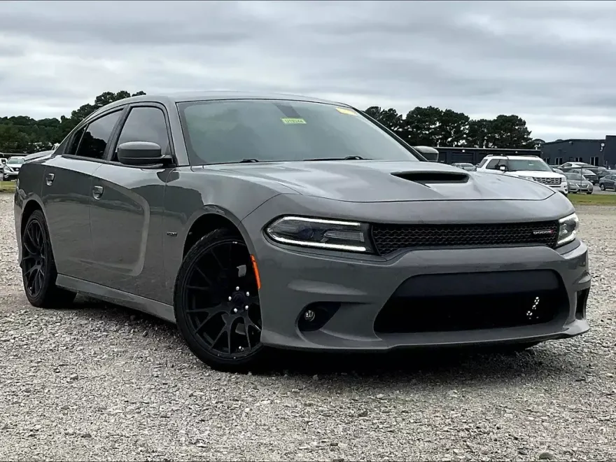 2018 Dodge Charger R/T photo 1