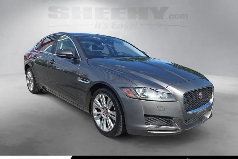 2018 Jaguar XF 35t Premium photo 1