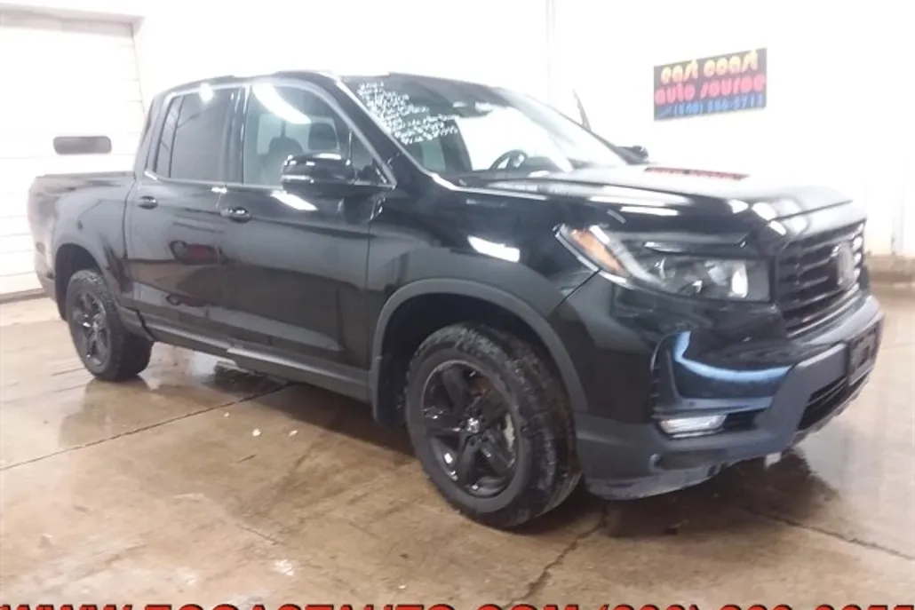 2023 Honda Ridgeline Black Edition photo 1