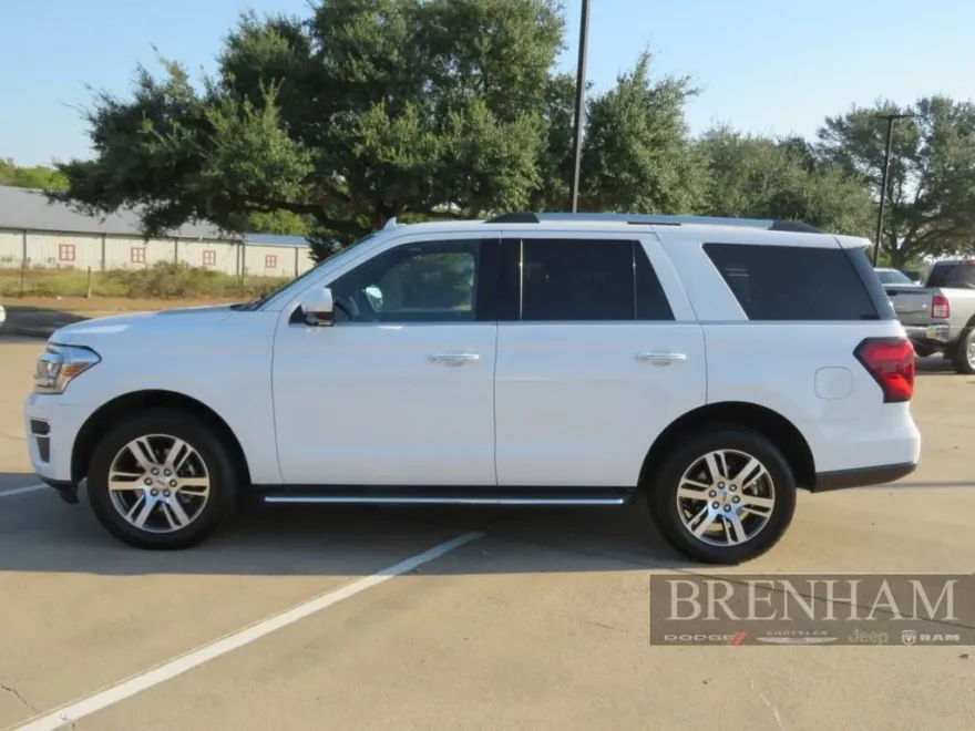 2023 Ford Expedition Limited photo 1