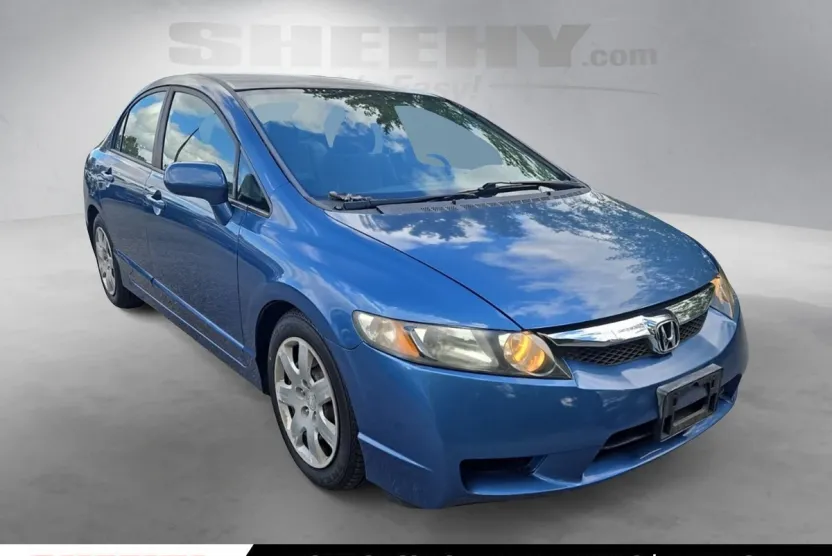 2011 Honda Civic LX photo 1