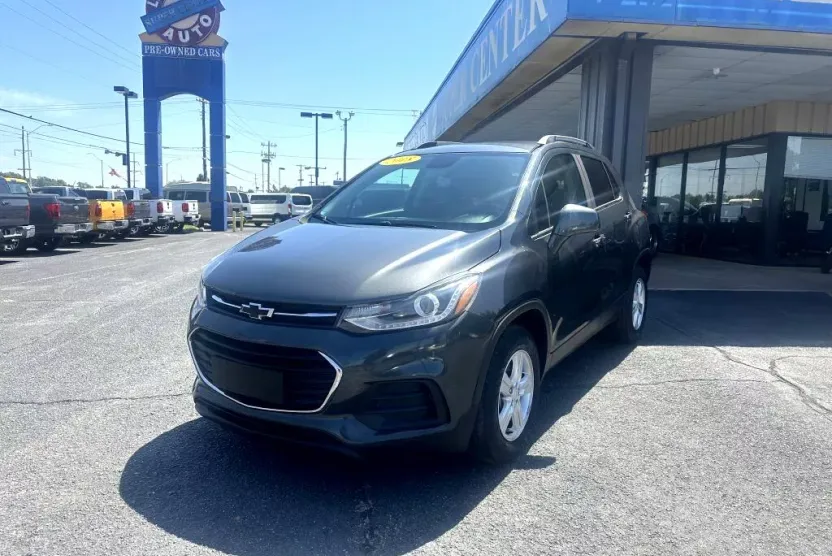 2018 Chevrolet Trax LT photo 1