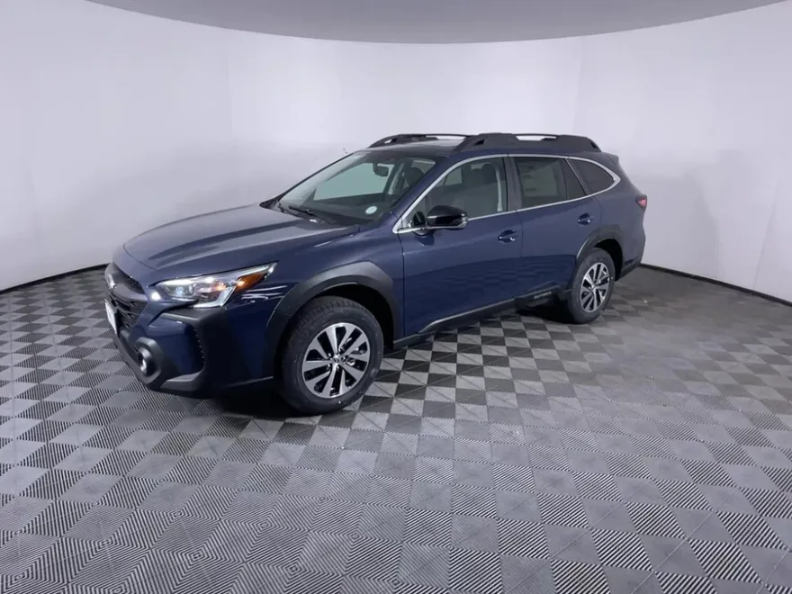 2024 Subaru Outback Premium photo 1
