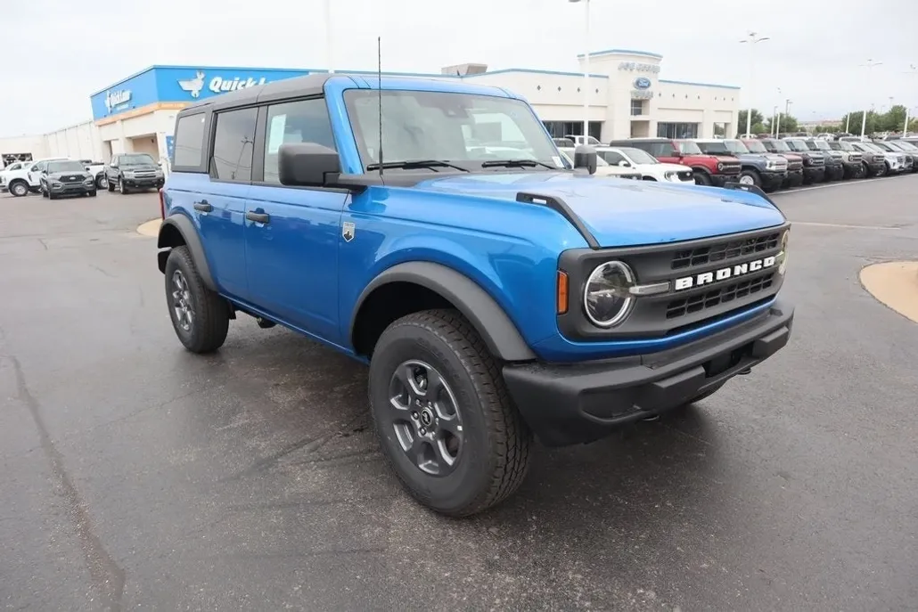 2025 Ford Bronco Big Bend photo 1
