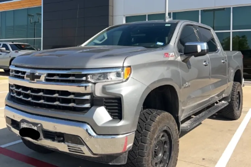 2023 Chevrolet Silverado 1500 LTZ photo 1