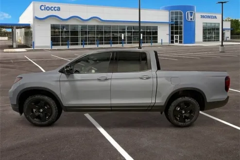 2026 Honda Ridgeline Black Edition photo 2