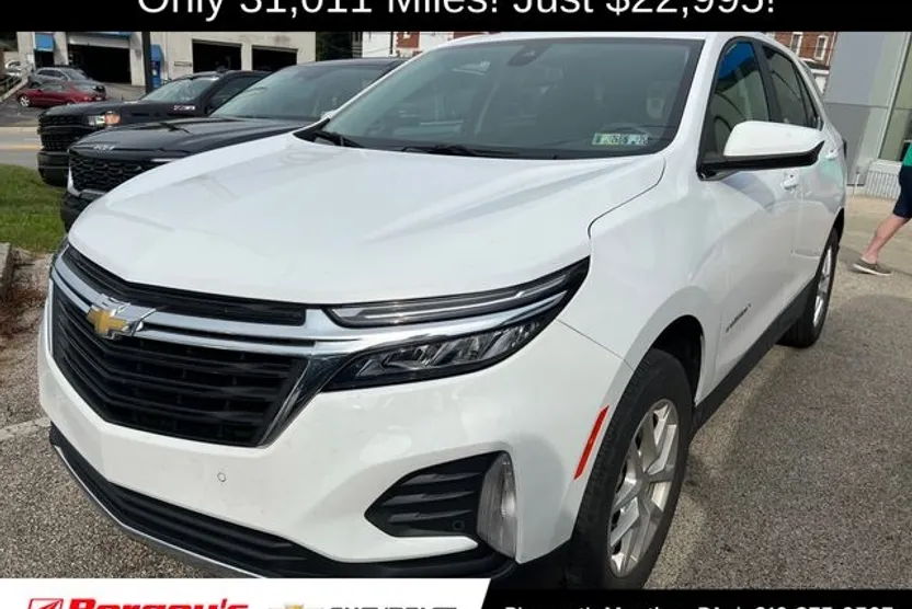 2022 Chevrolet Equinox LT photo 1