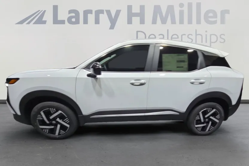 2026 Nissan Kicks SV photo 1