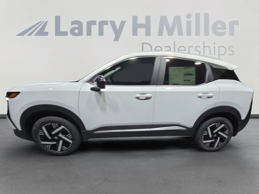 2026 Nissan Kicks SV photo 1