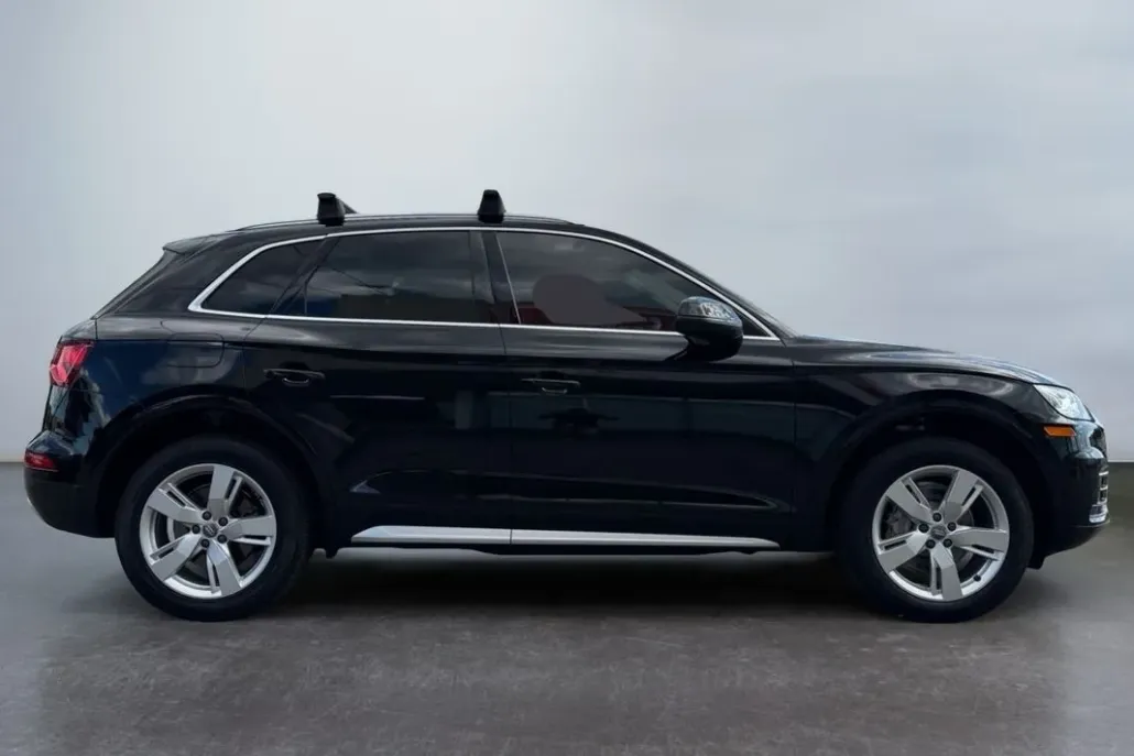2019 Audi Q5 Premium Plus 45 TFSI photo 1