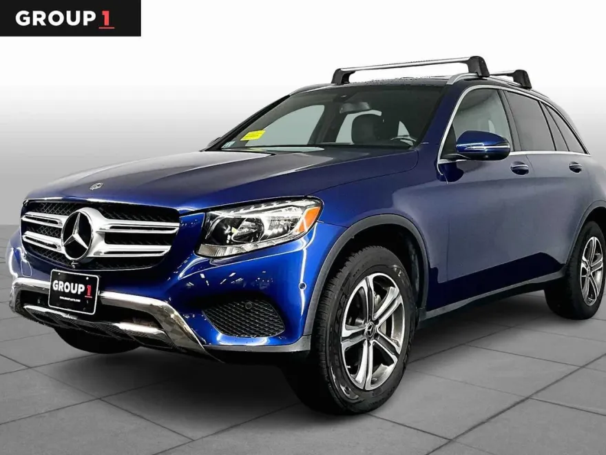 2017 Mercedes Benz GLC 300 4MATIC photo 1
