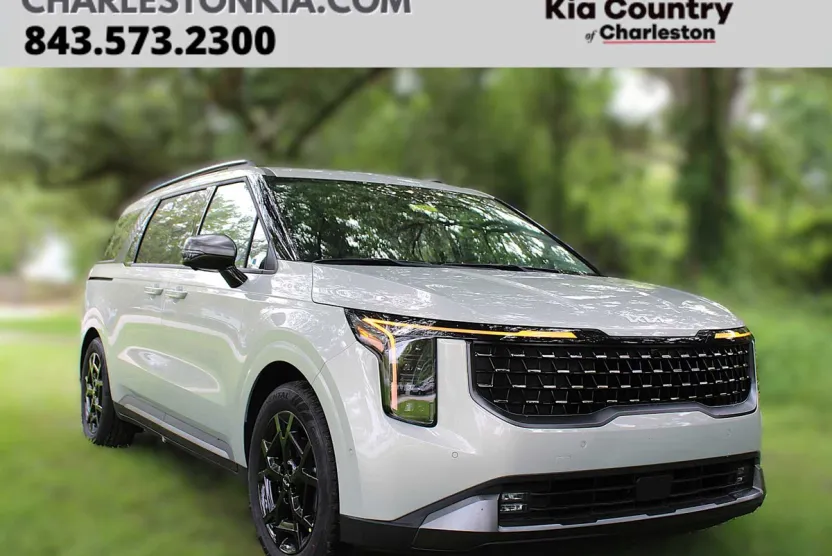 2025 Kia Carnival SX Prestige photo 1