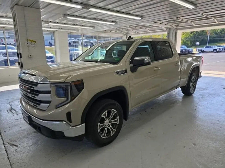 2026 Gmc Sierra 1500 SLE photo 1