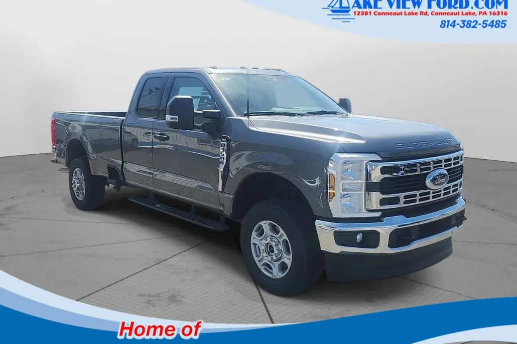 2025 Ford F-350 XLT photo 1