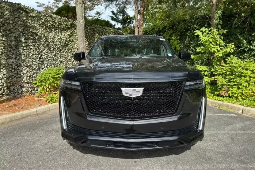 2023 Cadillac Escalade ESV Sport Platinum photo 1
