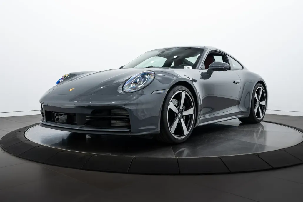 2025 Porsche 911 Coupe photo 1
