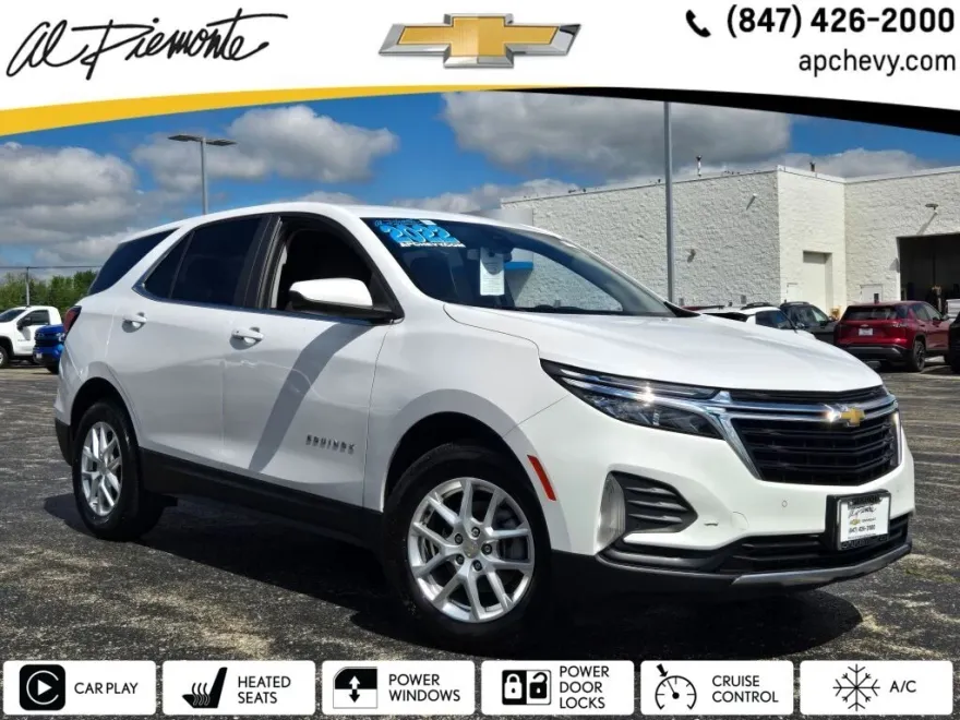 2022 Chevrolet Equinox LT photo 1