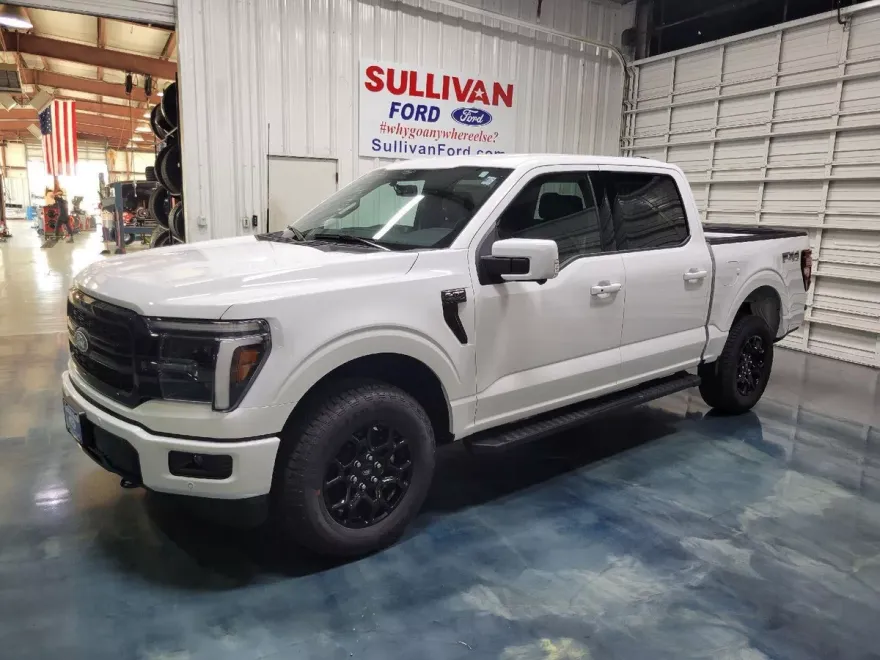 2025 Ford F-150 Lariat photo 1