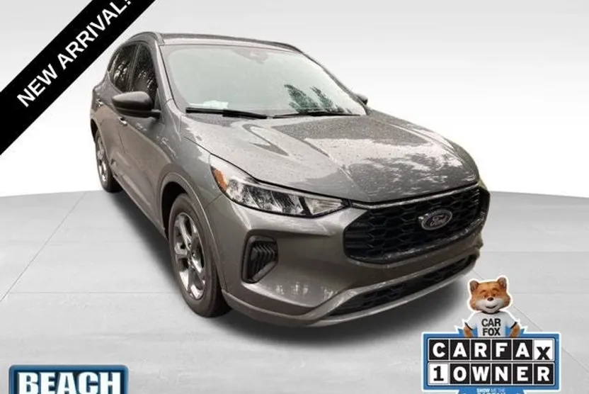 2023 Ford Escape ST-Line photo 1