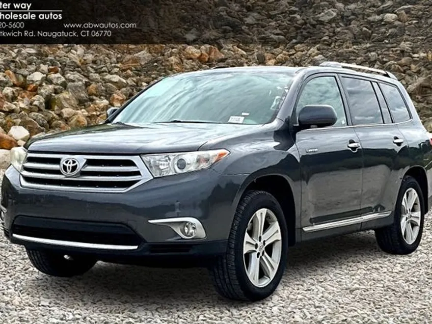 2013 Toyota Highlander Base Hybrid photo 1