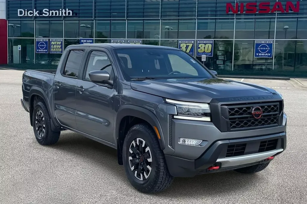 2024 Nissan Frontier PRO-X photo 1