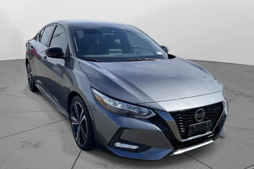 2021 Nissan Sentra SR photo 1