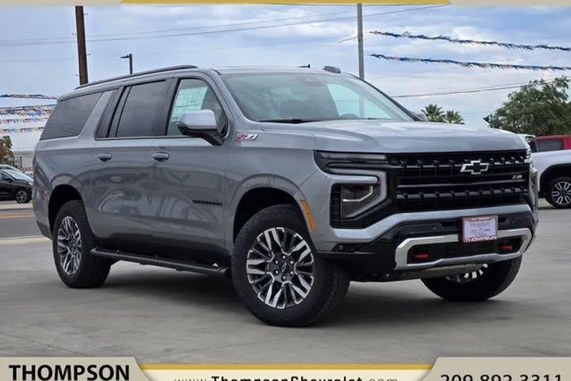 2026 Chevrolet Suburban Z71 photo 1