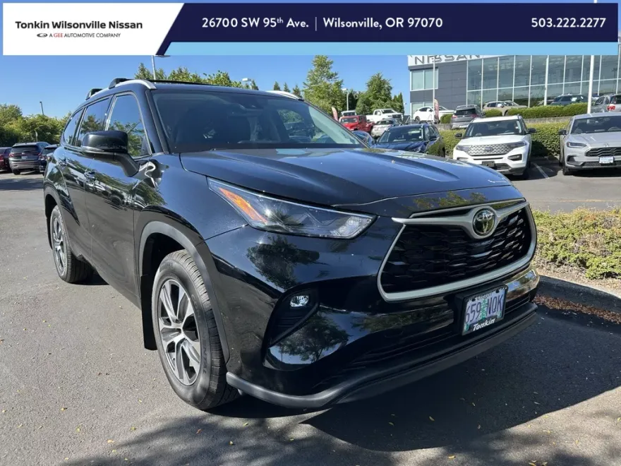 2022 Toyota Highlander XLE photo 1