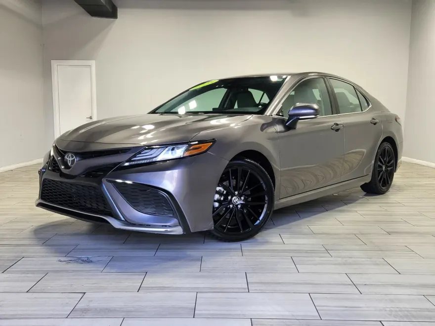 2023 Toyota Camry XSE photo 1