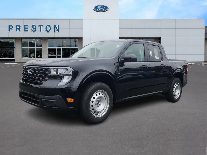2025 Ford Maverick XL photo 1