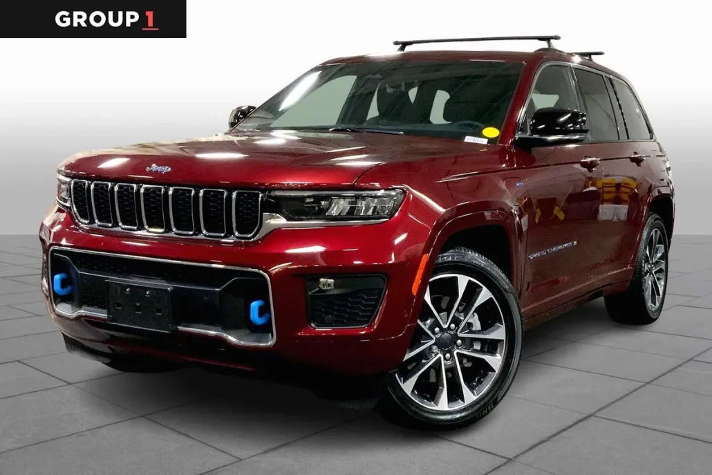 2023 Jeep Cherokee 4xe Overland photo 1