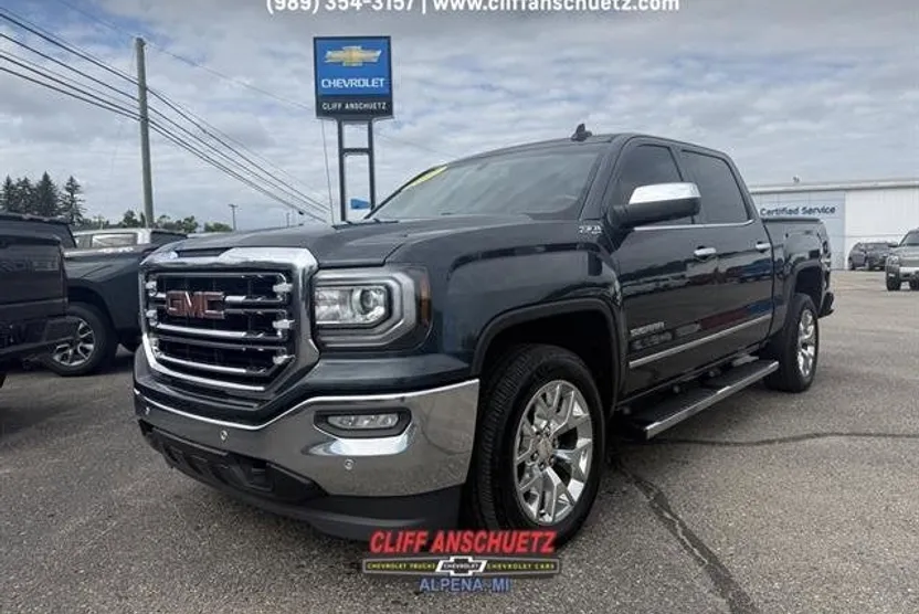 2017 Gmc Sierra 1500 SLT photo 1