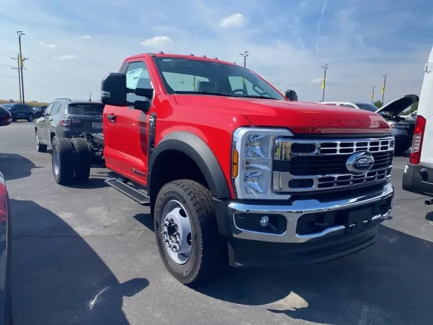 2026 Ford F-600 photo 1