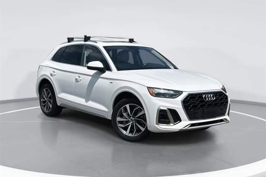 2024 Audi Q5 S line Premium Plus photo 1