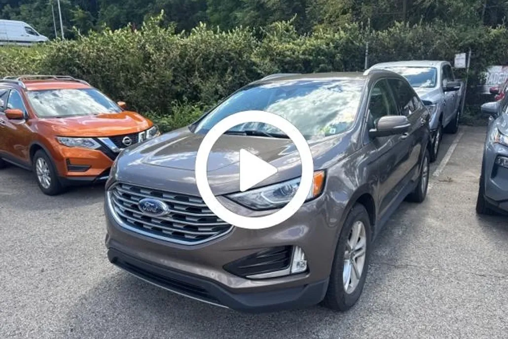 2019 Ford Edge SEL photo 1