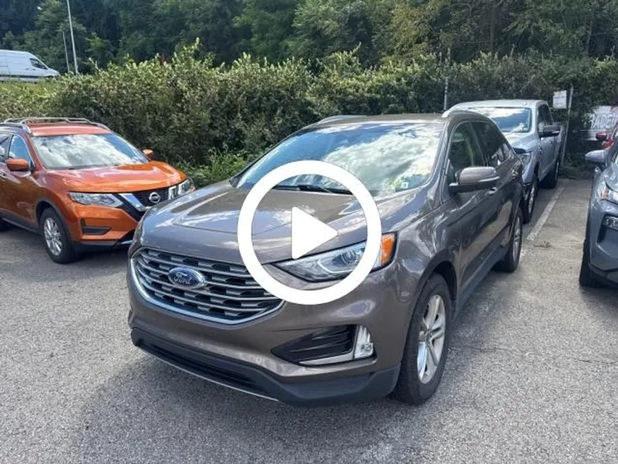 2019 Ford Edge SEL photo 1