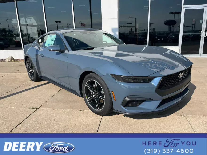 2025 Ford Mustang photo 1