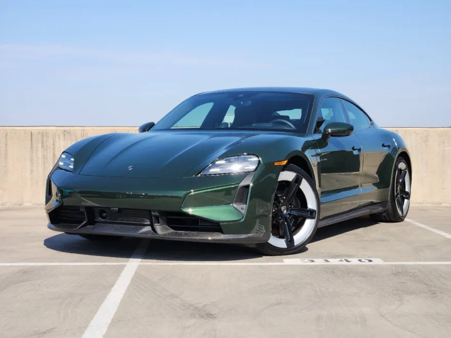 2025 Porsche Taycan Turbo photo 1