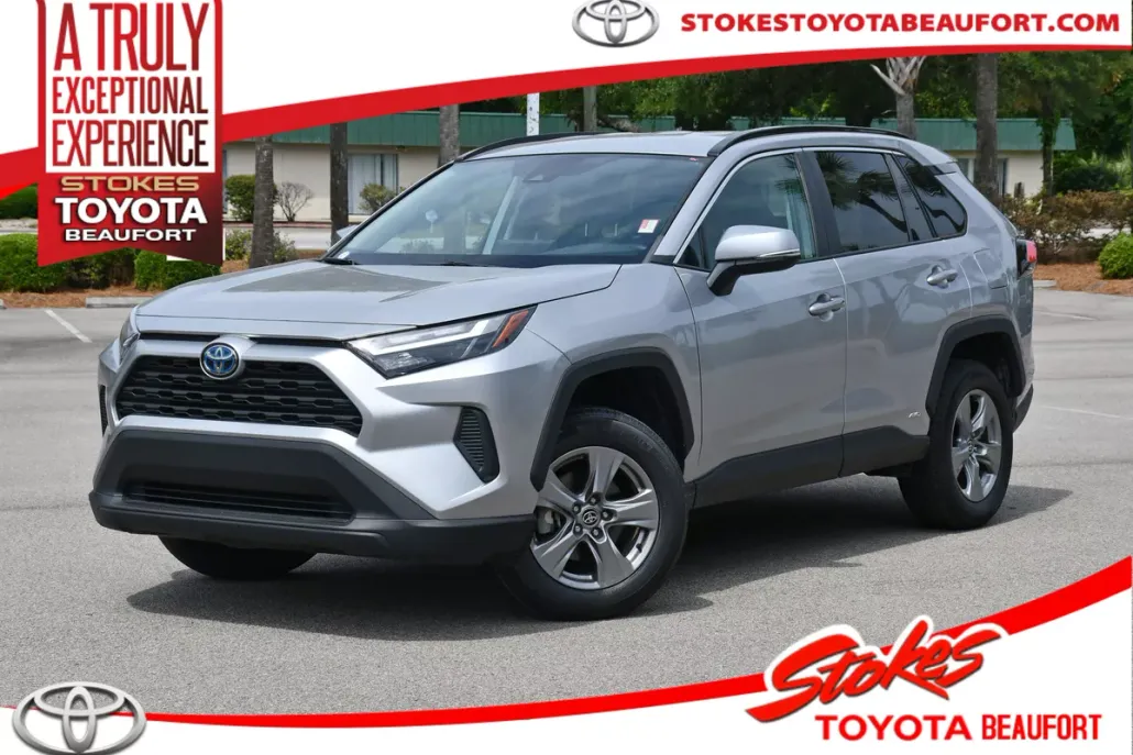 2022 Toyota RAV4 Hybrid XLE photo 1
