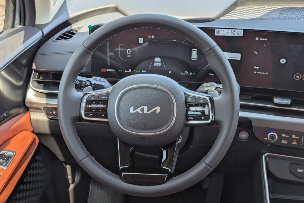 2026 Kia Carnival SX photo 1