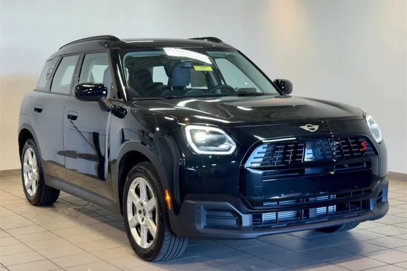 2025 Mini Countryman S ALL4 photo 1