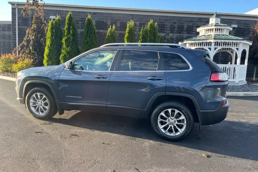2020 Jeep Cherokee Latitude Lux photo 1