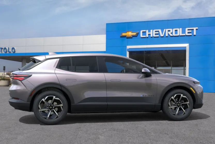 2026 Chevrolet Equinox EV 1LT photo 1